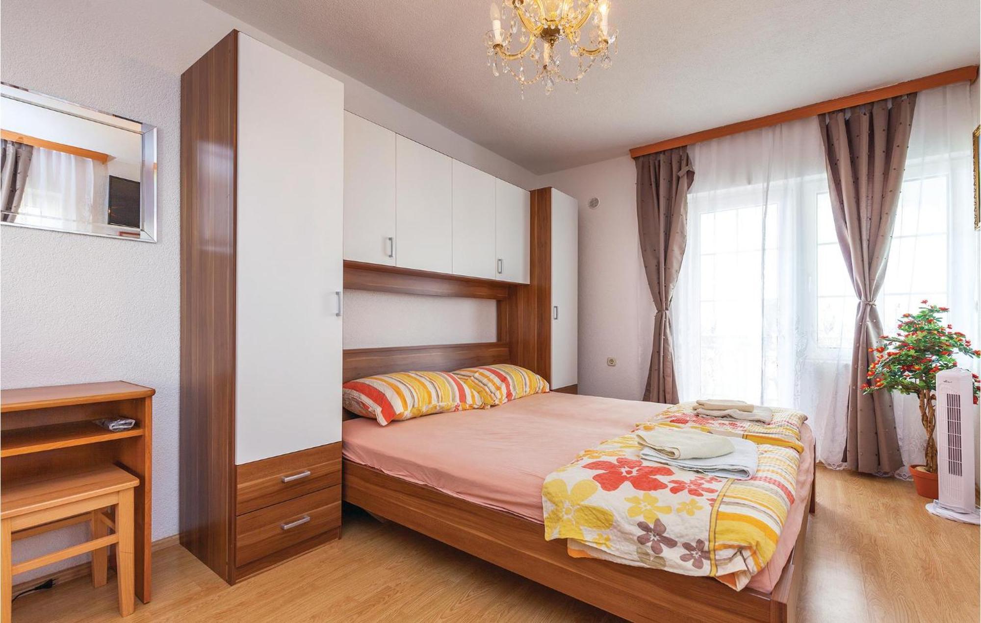 Stunning Apartment In Crikvenica With Wifi Luaran gambar
