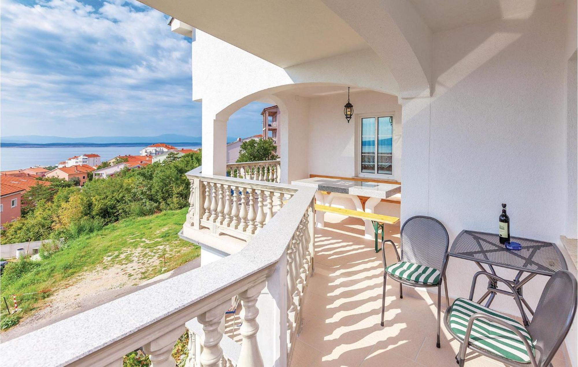 Stunning Apartment In Crikvenica With Wifi Luaran gambar