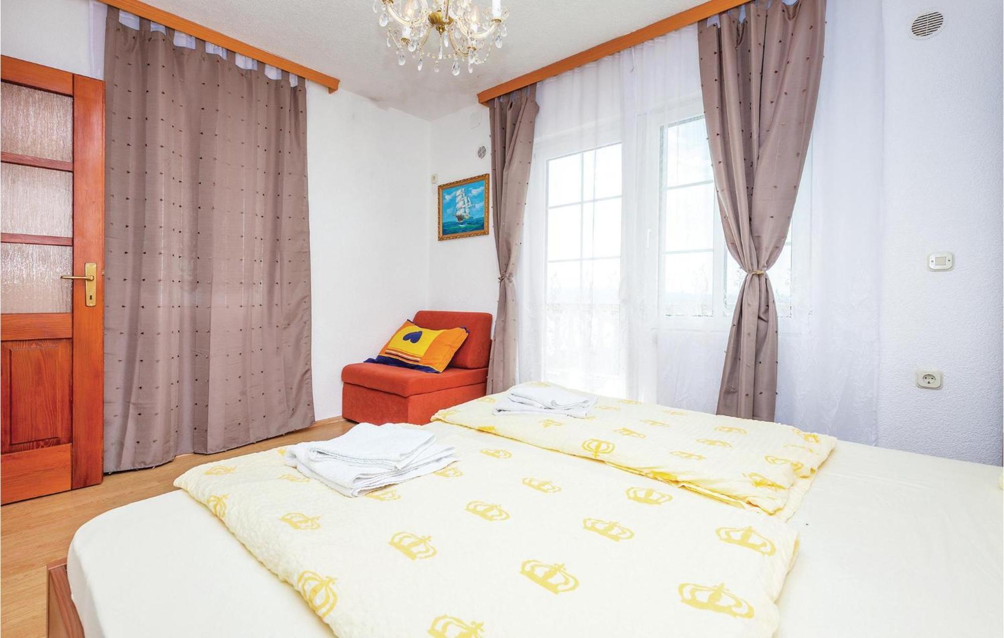 Stunning Apartment In Crikvenica With Wifi Luaran gambar